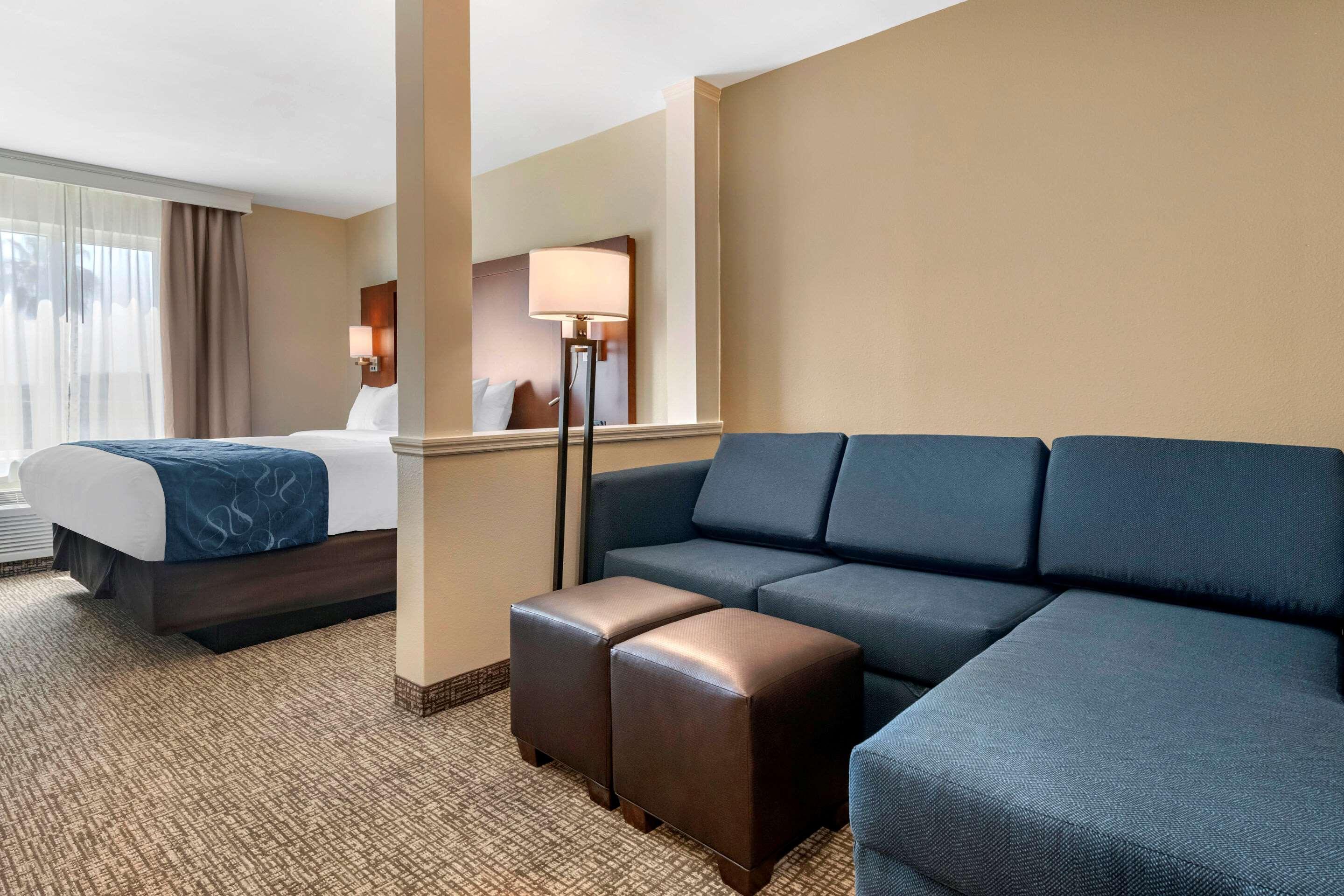 Comfort Suites Daytona Beach-Speedway Exteriör bild